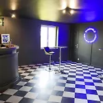 Crazy Champs Corons 61 - Interior Heated Pool - 2h From Paris - 30p