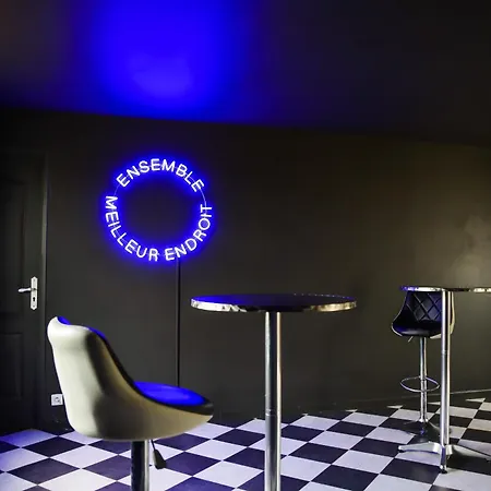 Willa Crazy Champs Corons 61 - Interior Heated Pool - 2h From Paris - 30p Neuilly-sur-Eure